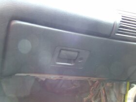 Prodám na Mustang SN95 Pár dílů - 2