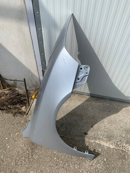 predni blatnik skoda octavia II 2 pravy stribrny - 2