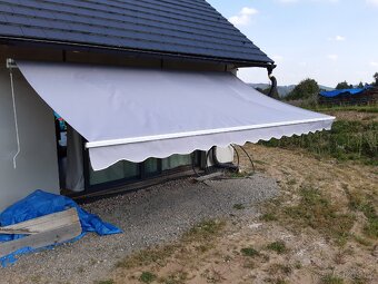 Prodám markýzu ROJAPLAST 5X3m - šedá barva - 2