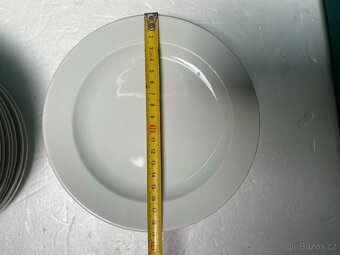 dezertních talířků + podšálky – porcelánové - 2