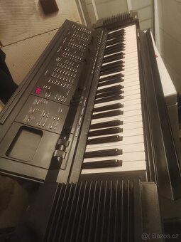 Yamaha PSR 6300 - 2
