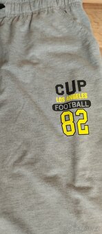 šedivé tepláky vel. XL - 2