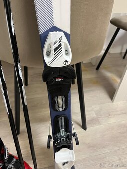 Lyže dětské + hůlky + lyžáky - 2