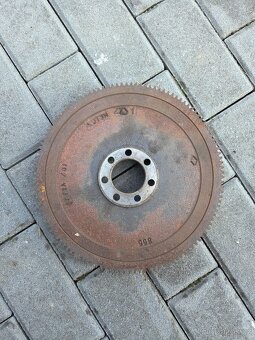 Setrvačník Renault scenic - 2