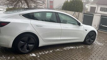 Tesla model 3 SR+ 2020 - 2