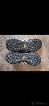 Turfy adidas 37 1/3 - 2