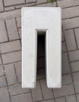 Betonový stojan na jízdní kola - 2