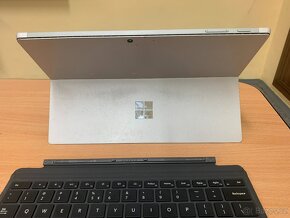 Surface PRO 7 + klávesnice, 8GB, I5 - 2