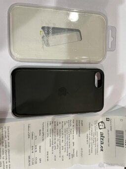 Apple černé silikonové pouzdro SE 2020 - 2