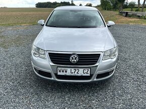 Volkswagen Passat 2.0 TDI NAVI AUTOMAT DSG ČR SPZ - 2