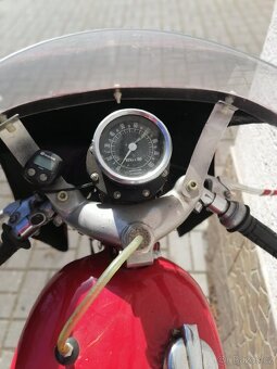 Závodní Ducati - 2