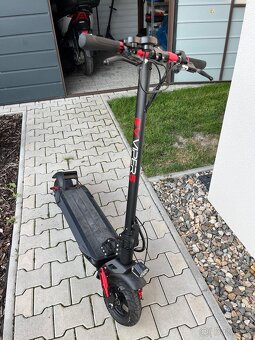 Elektrokoloběžka VIPER 5 najeto 75 km - 2