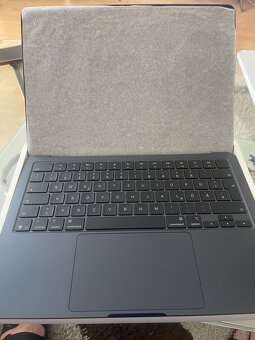 Macbook Air M4 Nový /16/ 512 - 2