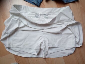 Dámské kraťasy, šortky, sukně na tenis-vel. 40/42/44 - 2