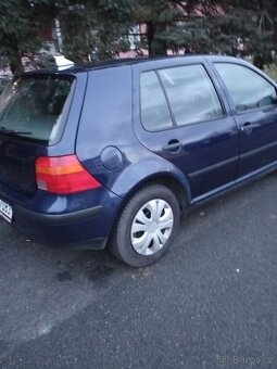 Golf 4 - 2