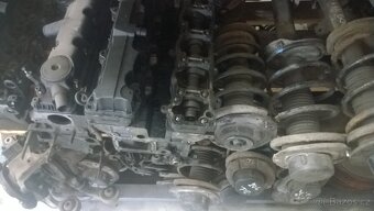 Nahradní díly na Peugeot  Citroen - 2