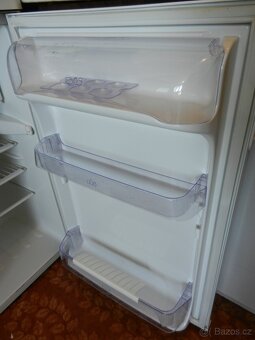 Menší Chladnička s mrazákem ZANUSSI 146L (Prodáno) - 2