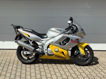 Yamaha yzf600 - 2