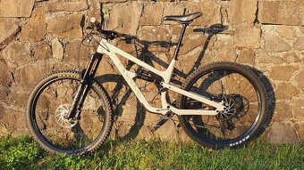 Canyon Spectral AL6 L 2023 - nový rám - 2