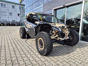 CAN-AM Maverick X3 X RC Turbo RR - 2