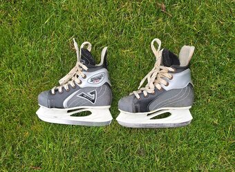 Dětské chlapecké brusle, velikost 30 - 2