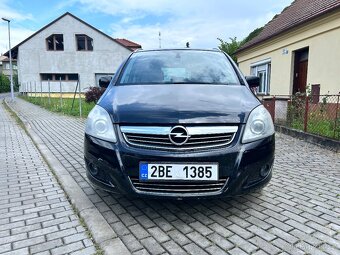Opel Zafira B 1,8 103 kW, xenony, 253.000 km, černá - 2
