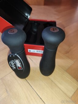 Mlýnek na sůl a pepř weber - 2