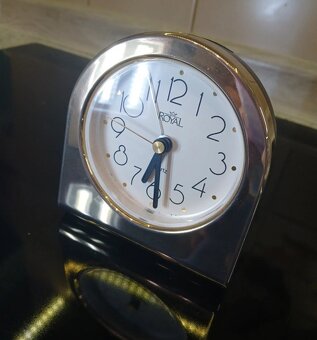 Stolní hodiny s budíkem - 2