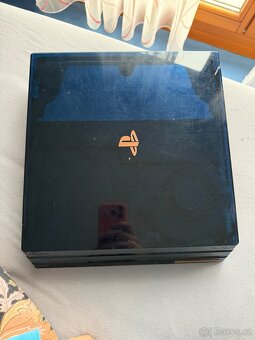 Ps 4 pro Limited edition Ks 24554 2 TB - 2
