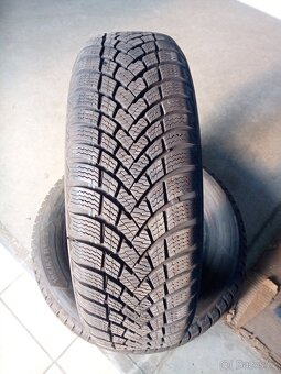 2x zim. pneu Barum 185/65 R 15 - 2