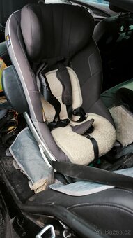 Dětská autosedačka BeSafe Stretch (protisměrná) - 2