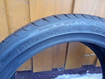 Prodám pneu 215/40 R17 - 2