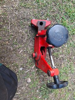 Vari nastavovací těleso - 2