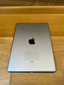 Apple iPad 6 generace 128GB SpaceGray - 2
