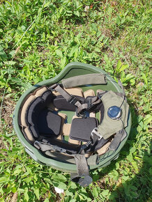 Balistická helma MICH - 2