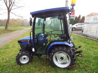 Malotraktor Farmtrac 26 4WD s kabinou - 2