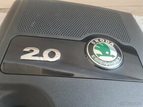 NOVÝ Kryt motoru Superb 1 - 2,0i AZM - Originál - 2