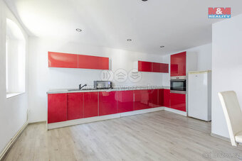 Prodej rodinného domu, 640 m², Vrutice - 2
