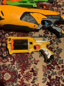 SOUBOR PISTOLÍ NERF - 2