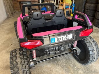 Dětské autíčko Buggy Clash 4x4 - 2