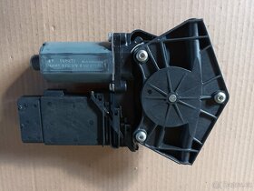 MOTOR STAHOVAČKY OKNA ŠKODA SUPERB P.P. - 2