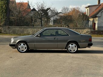 Mercedes-Benz 300CE W124 - 2