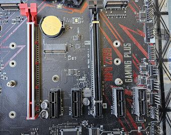 Prodám MB MSI Z390 GAMING PLUS + i7-9700K + 2x 8GB RAM DDR4 - 2