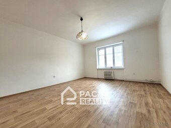 Prodej prostorného bytu 2+1 (95 m2) v centru Přerova, ul. Če - 2