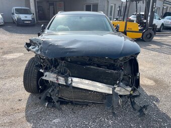 Audi a4 b8 náhradní díly černá - 2