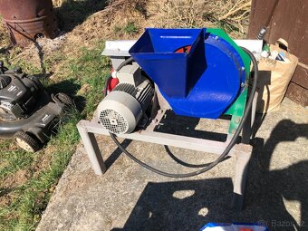 výkonná elektrická drtička na ovoce NOVÁ - motor Siemens - 2