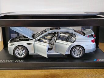 BMW M5 1:18 Paragon Models - 2