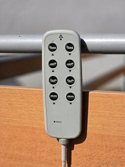 Polohovací elektrická zdravotnická postel – plně funkční - 2