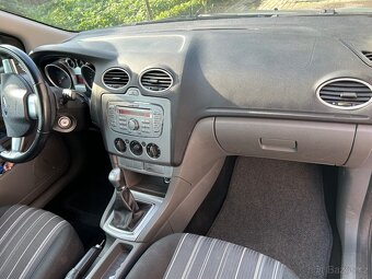 Ford focus 1.6 - 2