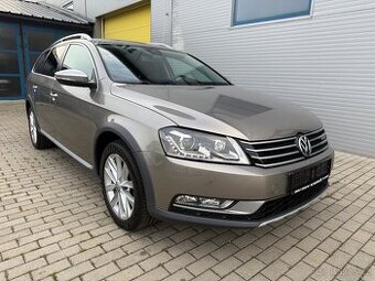VW PASSAT 2.0 TDi DSG 4x4 ALLTRACK XENON KAMERA TAŽNÉ - 2